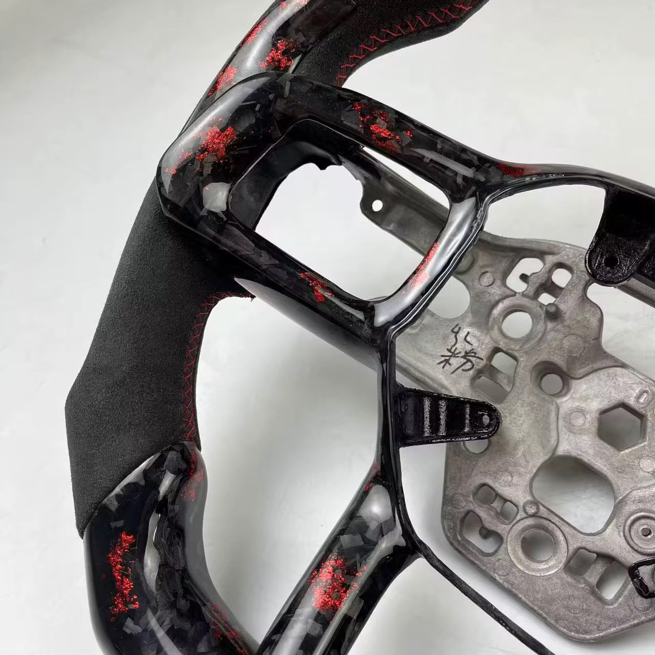 Red Forged Carbon Fiber Steering Wheel – Ford Mustang S650 (2024+) - Exotics Carbon Design