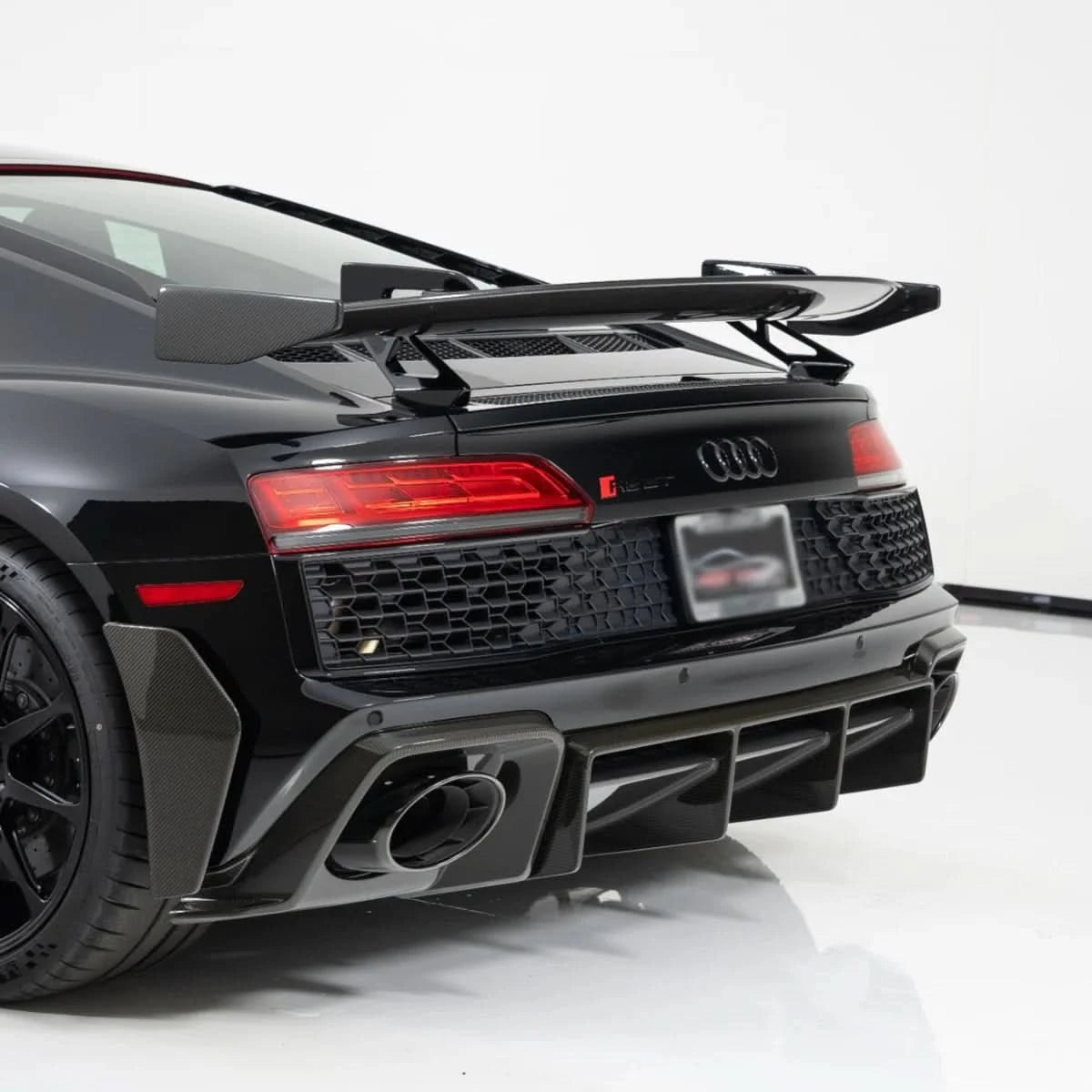 Audi R8 (2021+) - Carbon Fiber Rear Bumper Canards - Exotics Carbon Design