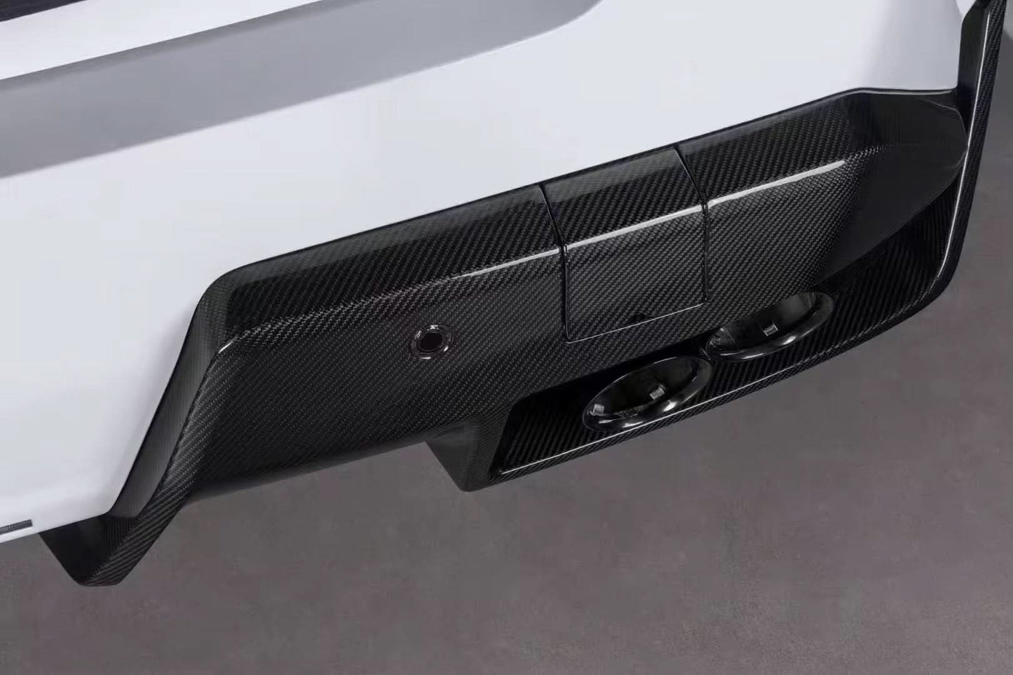 BMW M5 G90 - Carbon Fiber Rear Diffuser with Muffler Covers - Exotics Carbon Design