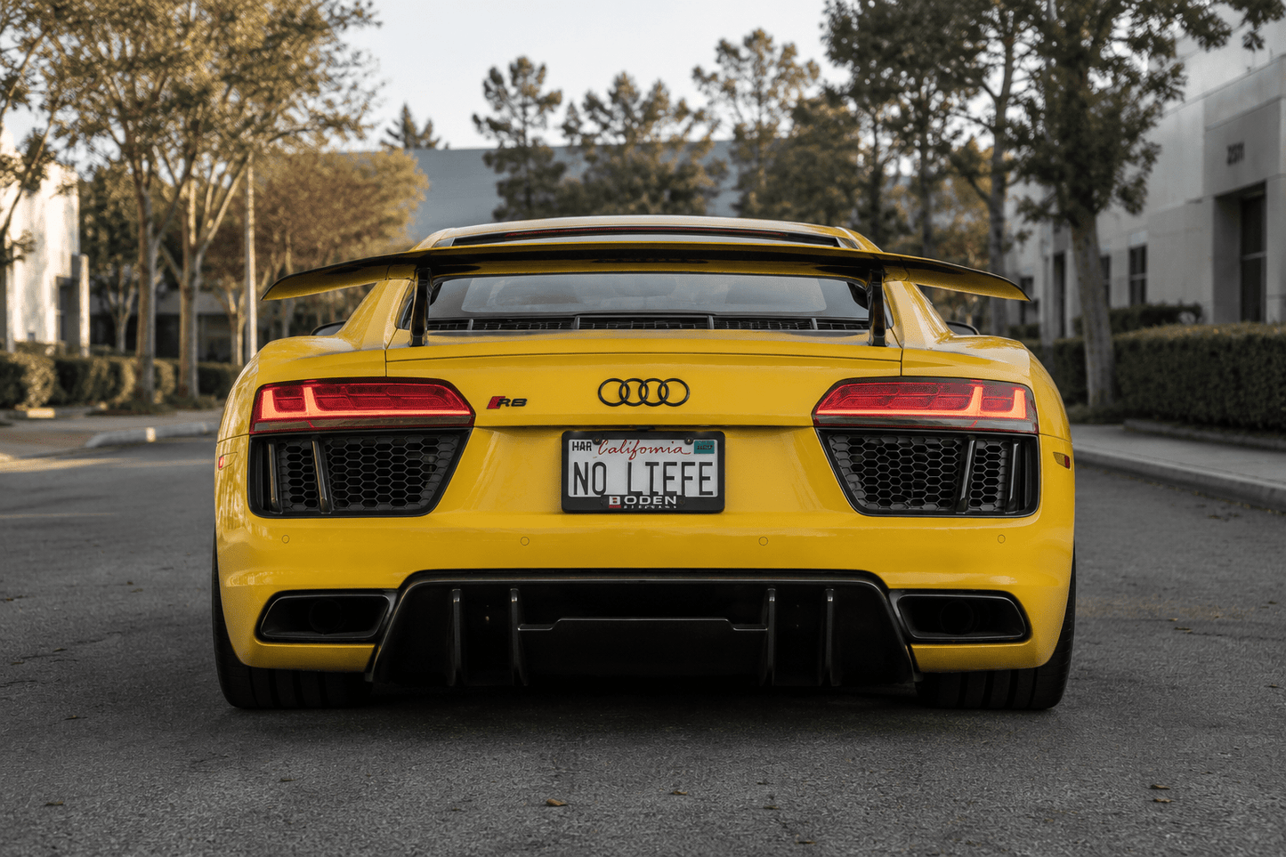 Carbon Fiber Rear Diffuser – Audi R8 V10 Gen 2 (2016-2019) - Exotics Carbon Design