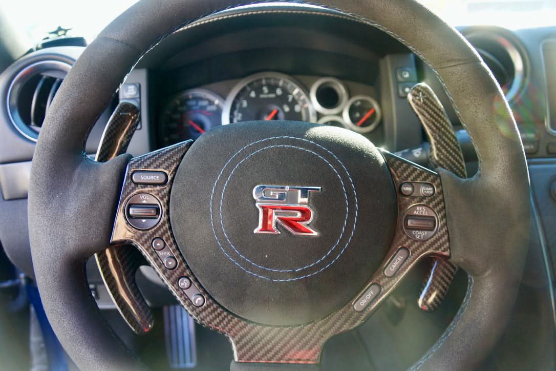 Carbon Fiber Steering Wheel Trim – Nissan GTR (2008–2016) - Exotics Carbon Design