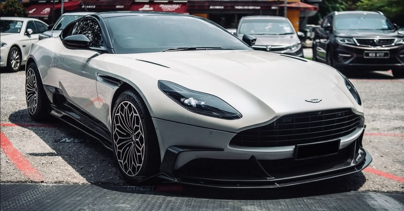 Carbon Fiber Upper Front Lip – Aston Martin DB11 - Exotics Carbon Design