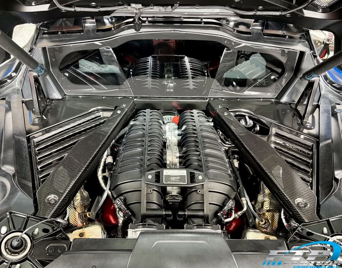 Chevrolet Corvette Z06 – Carbon Fiber Engine Bay Cover Panel - Exotics Carbon Design