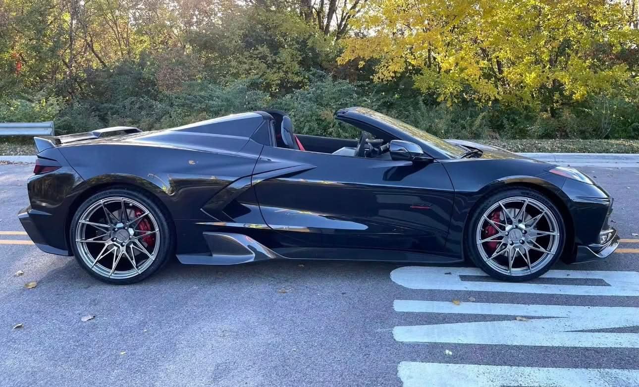 Corvette C8 - SQ Style Carbon Fiber Side Skirts - Exotics Carbon Design