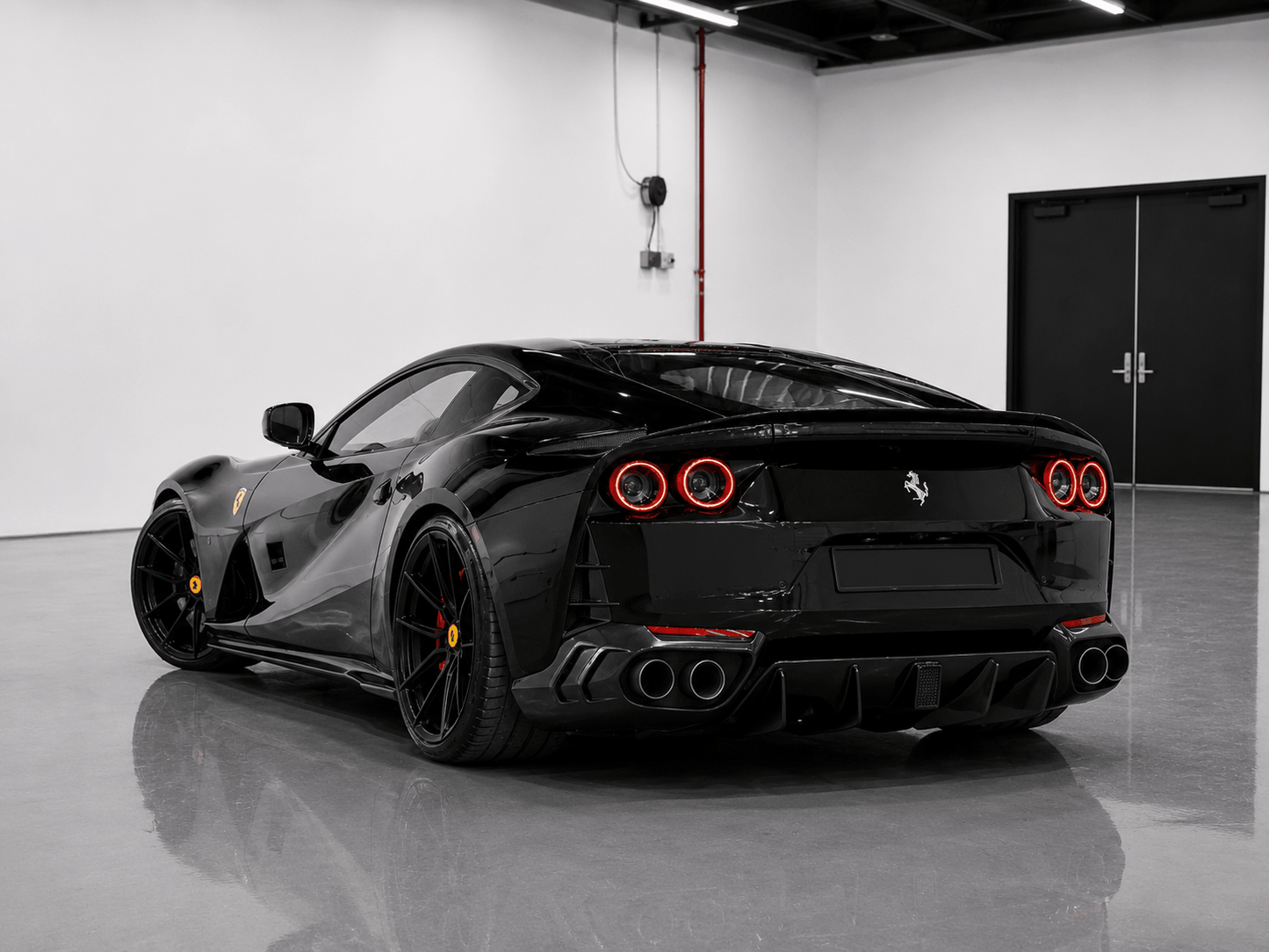 Ferrari 812 Superfast – Carbon Fiber Rear Diffuser with Integrated LED Light - Exotics Carbon Design