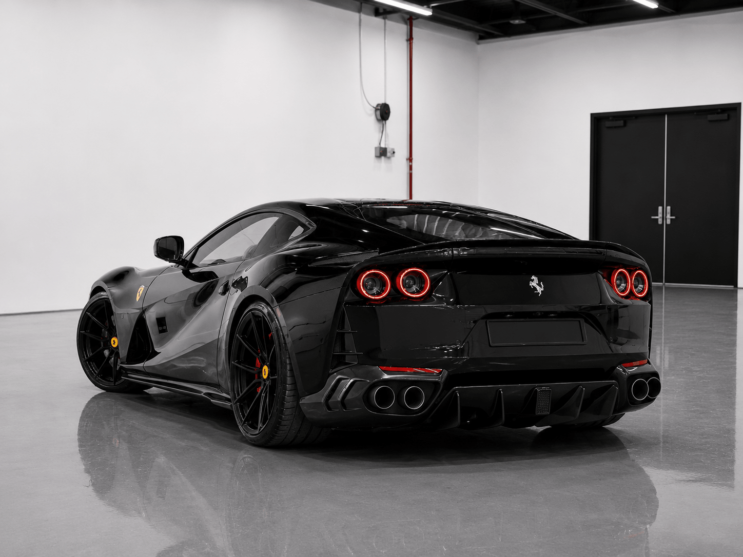 Ferrari 812 Superfast – Carbon Fiber Rear Diffuser with Integrated LED Light - Exotics Carbon Design