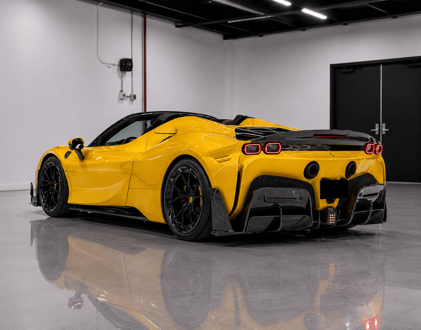 Ferrari SF90 - Carbon Fiber Back Diffuser - Exotics Carbon Design
