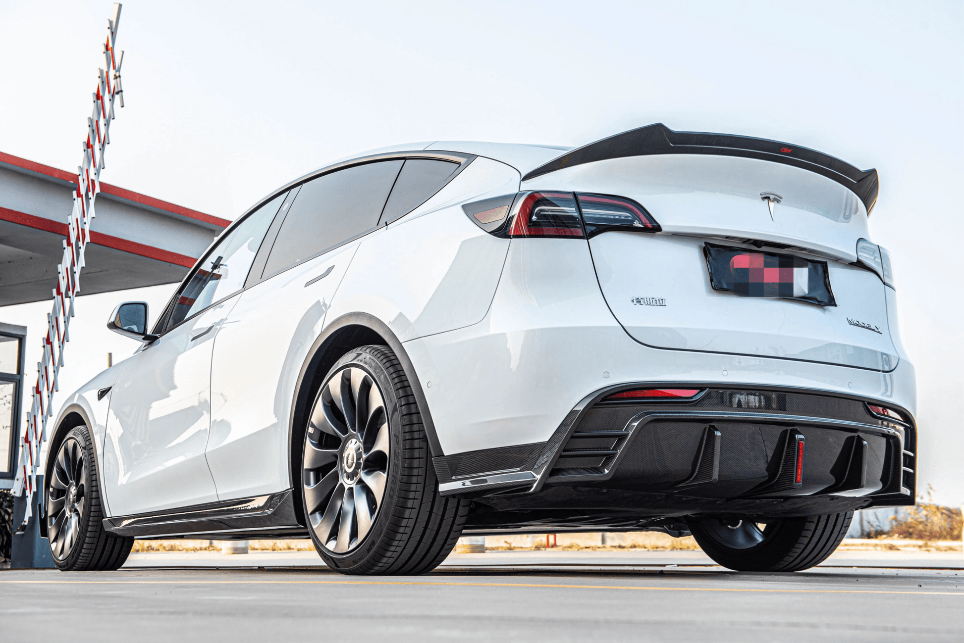 Full Carbon Fiber Body Kit - Tesla Model Y (2020–2024) - Exotics Carbon Design