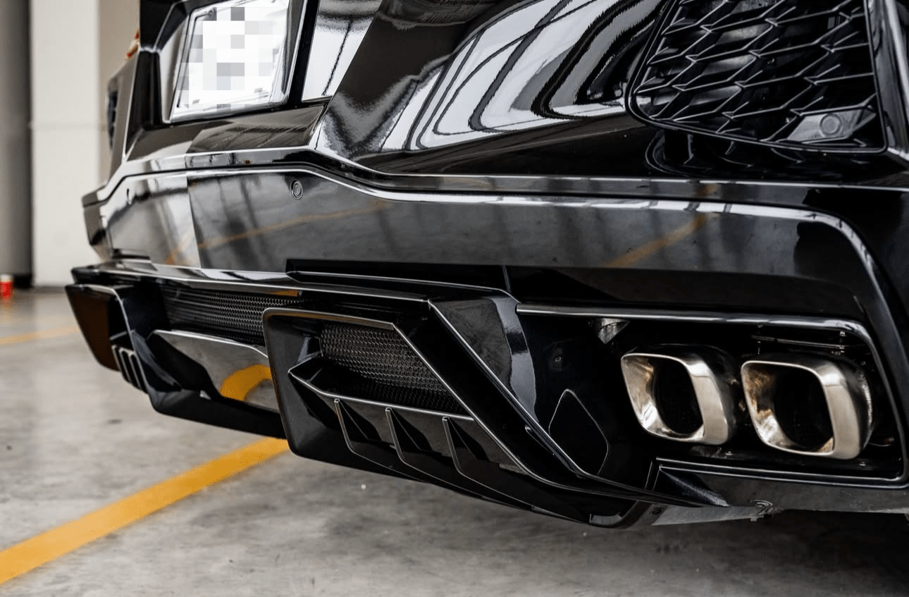 Gloss Black Rear Diffuser – Chevrolet Corvette C8 (2020–2024) - Exotics Carbon Design