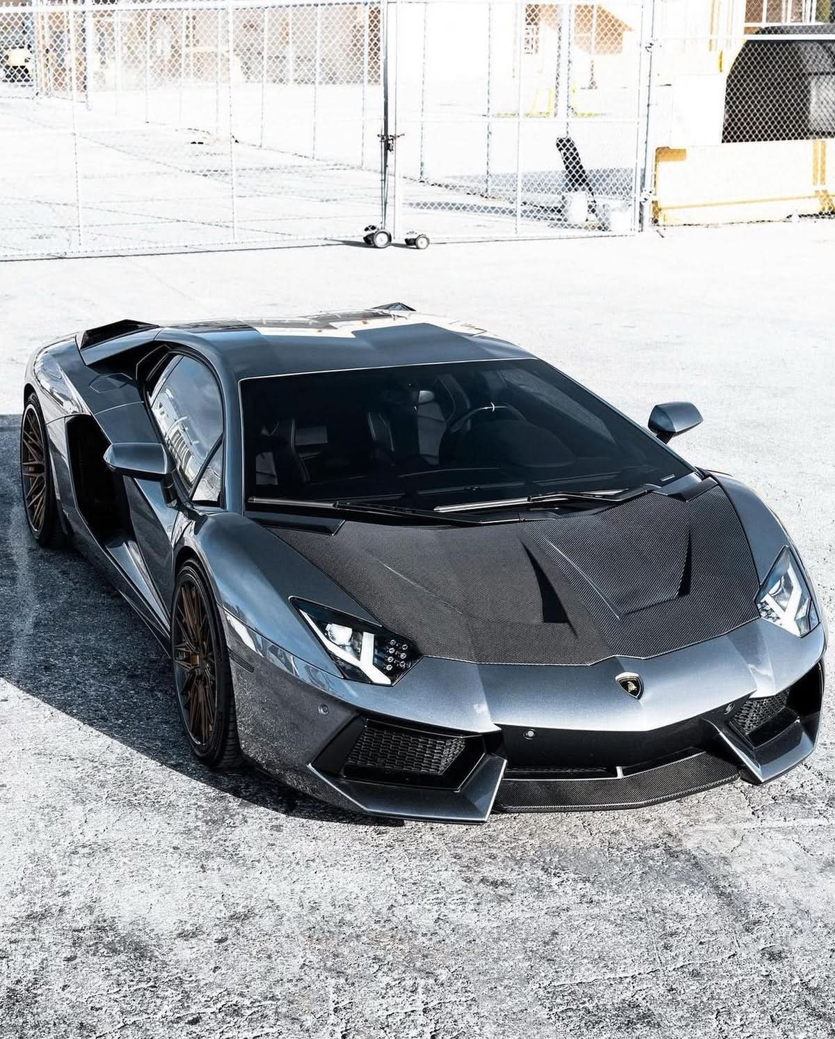 Lamborghini Aventador LP700/LP720 (2012-2020) - Carbon Fiber Front Bonnet - Exotics Carbon Design