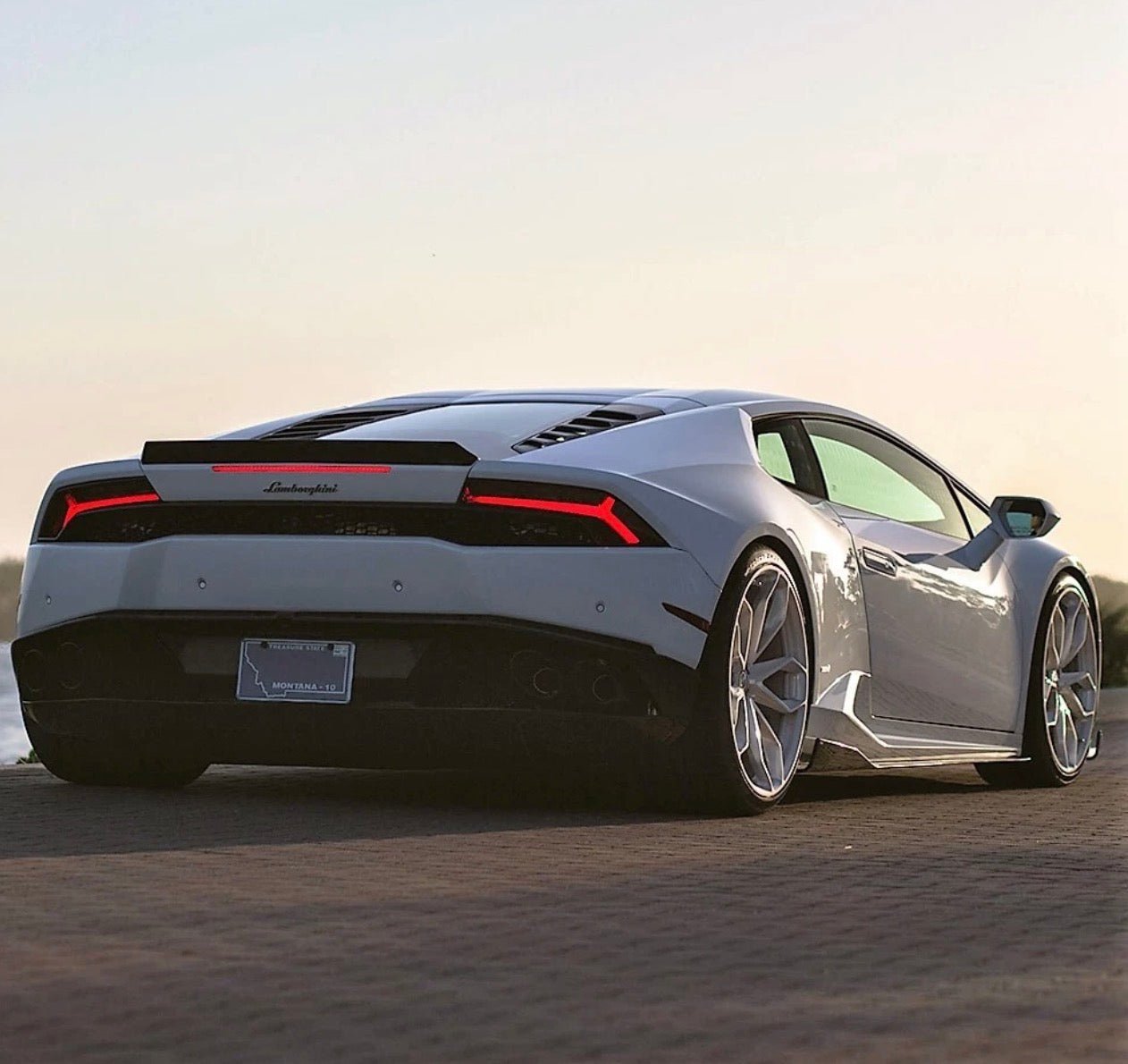 Lamborghini Huracan Carbon Fiber Side Skirts - Exotics Carbon Design