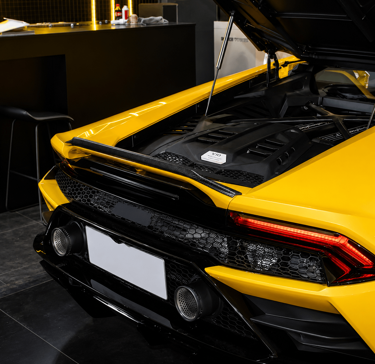 Lamborghini Huracán EVO Carbon Fiber Rear Spoiler - Exotics Carbon Design