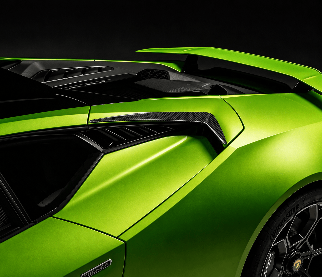 Lamborghini Huracán Tecnica Carbon Fiber Side Scoops - Exotics Carbon Design
