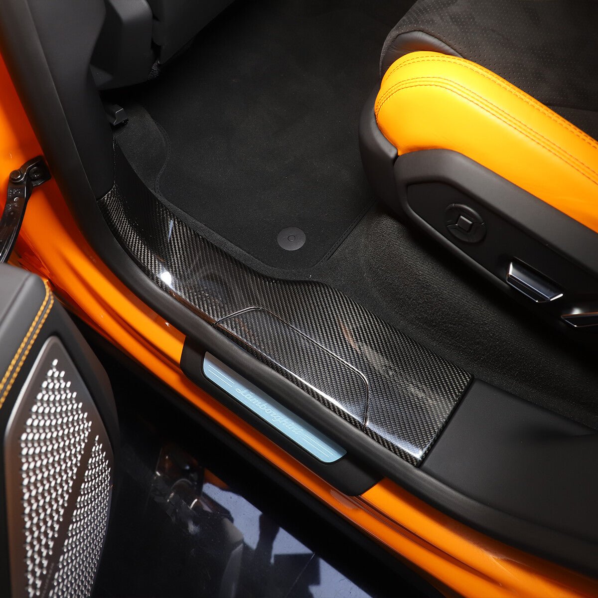 Lamborghini Urus 2018–2023 Carbon Fiber Door Sills - Exotics Carbon Design