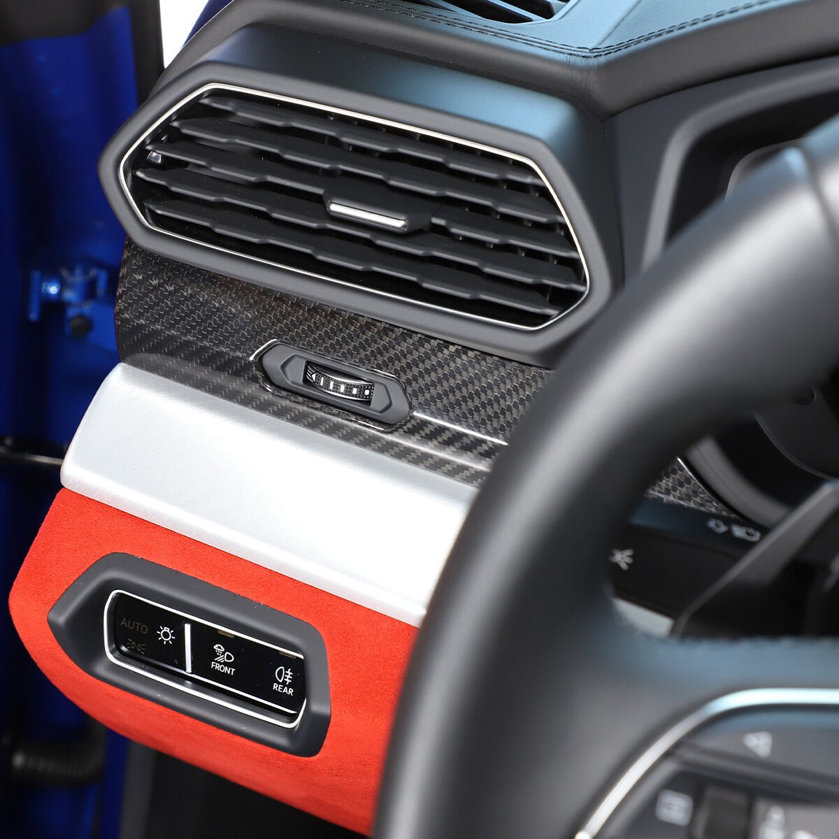 Lamborghini Urus 2018–2025 Carbon Fiber Front Dash Strip Trim - Exotics Carbon Design