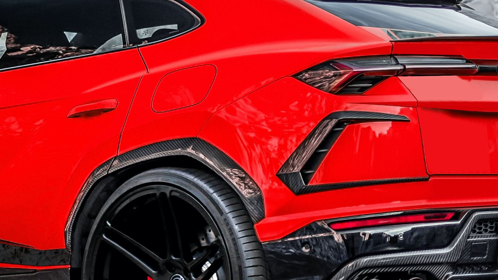 Lamborghini Urus - Carbon Fiber Rear Bumper Canards - Exotics Carbon Design
