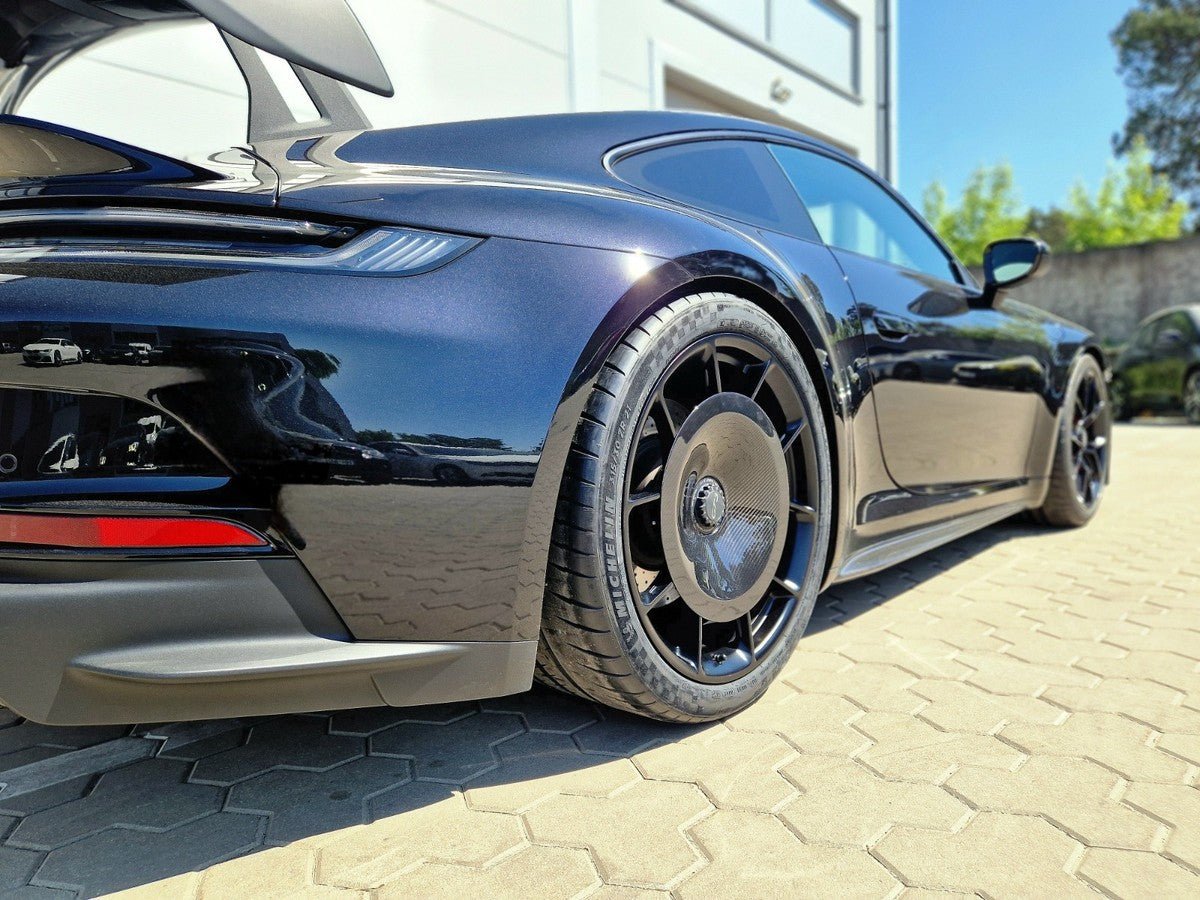 Porsche 911 (992) GT3 Carbon Fiber Wheel Disc Trim - Exotics Carbon Design