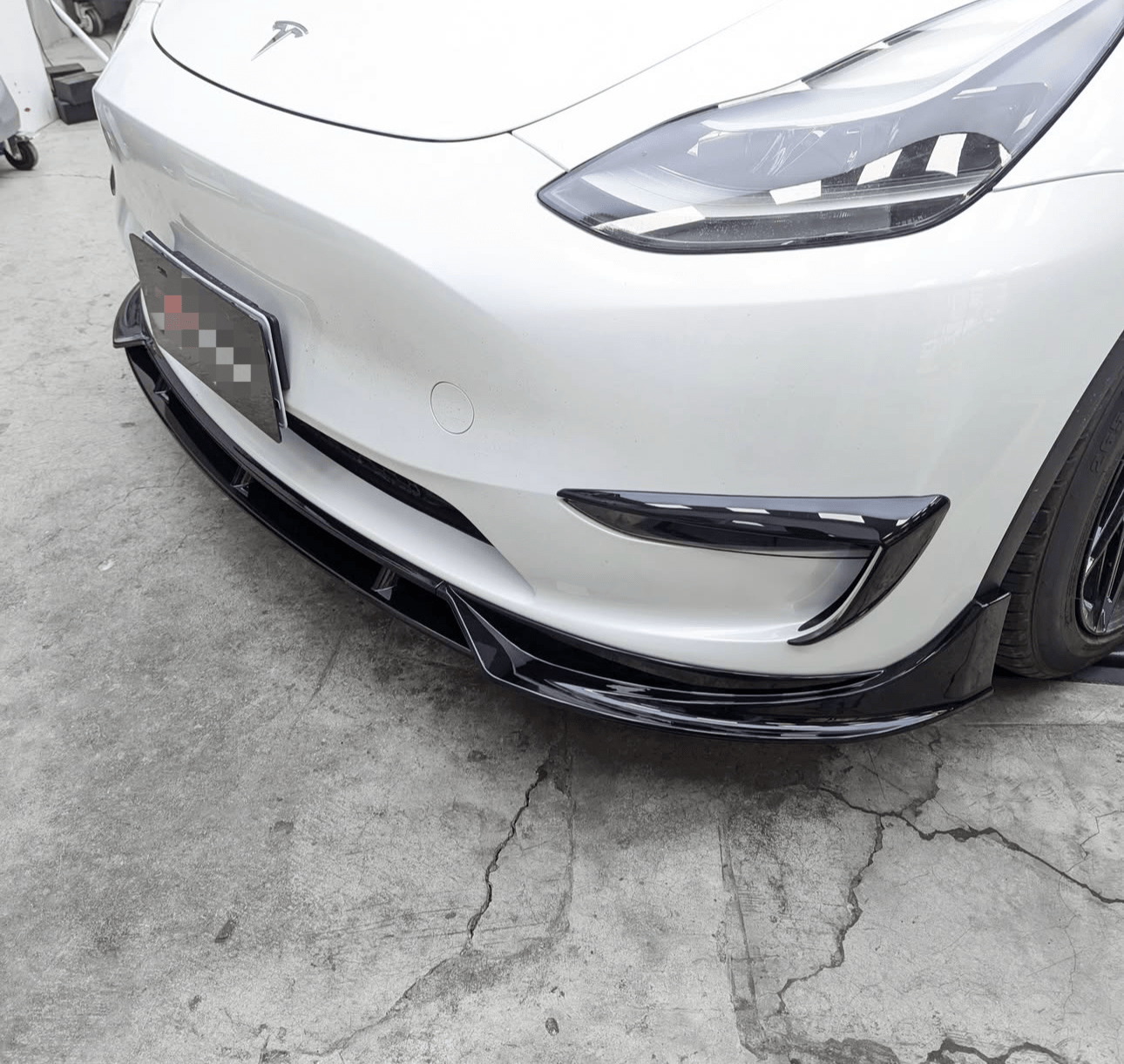 Tesla Model Y (2020 - 2024) - Gloss Black Aero Full Body Kit - Exotics Carbon Design
