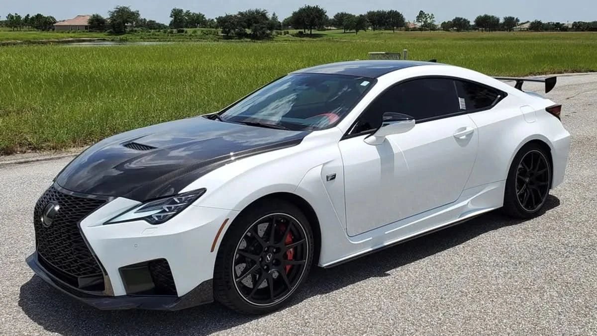 Vented Carbon Fiber Hood - Lexus RC F (2015–2023) - Exotics Carbon Design