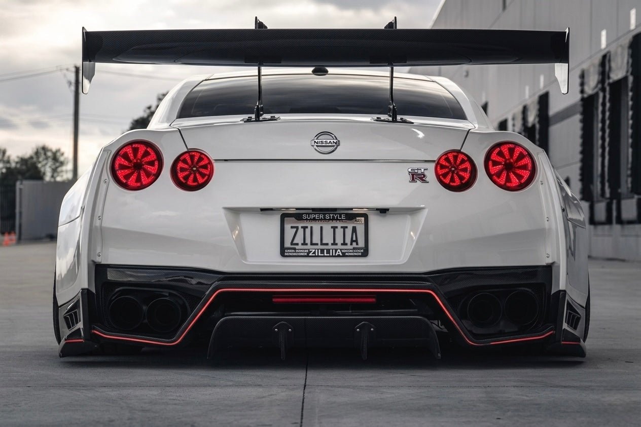 YLC-Style LED Tail Lights for Nissan GT-R R35 (2009–2024) - Exotics Carbon Design