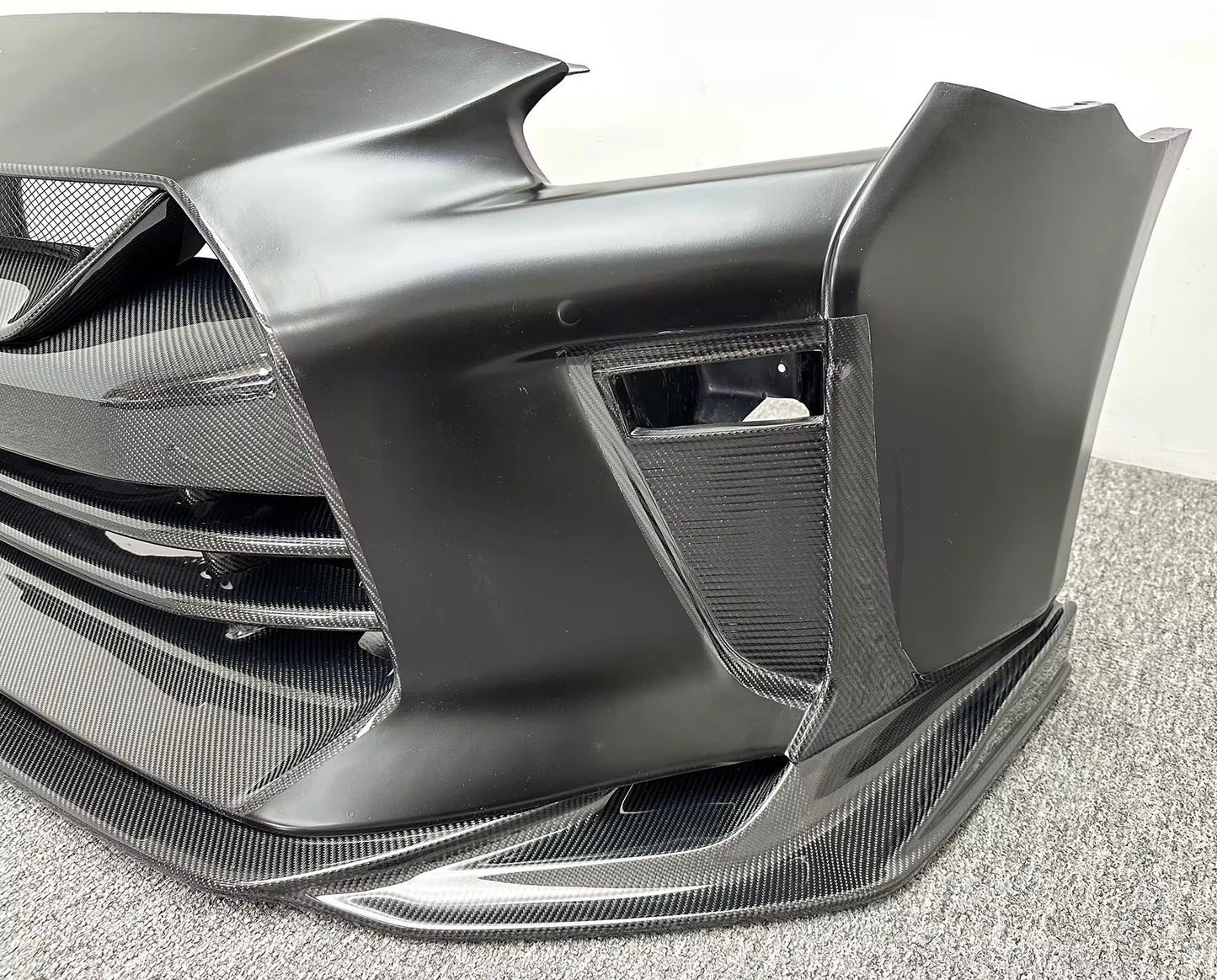 Z-Style Design Carbon Fiber Front Bumper - Nissan GT-R R35 (2017+) - Exotics Carbon Design